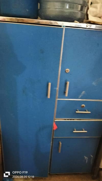 used wardrobes in good amountt