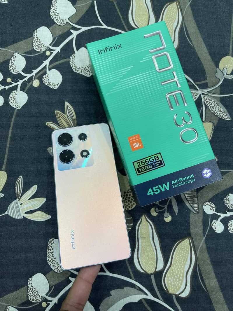 Infinix Note 30 7
