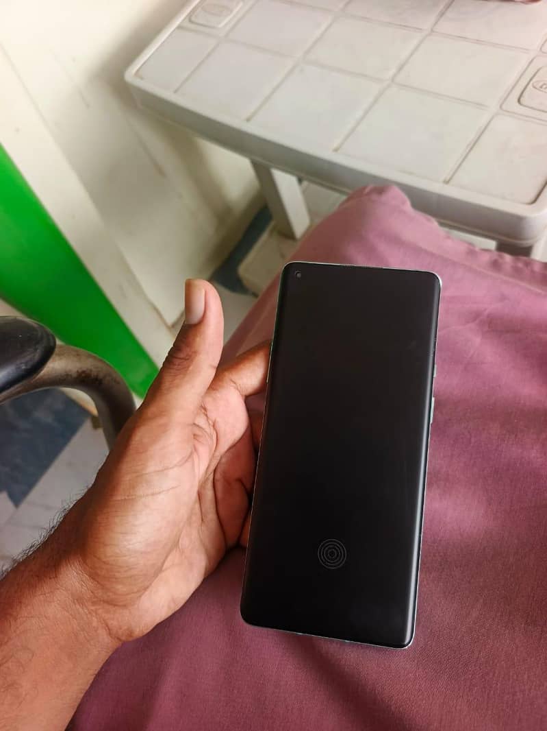 One Plus 8 Pro 6