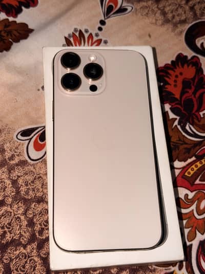 Apple iPhone 16 Pro Max
