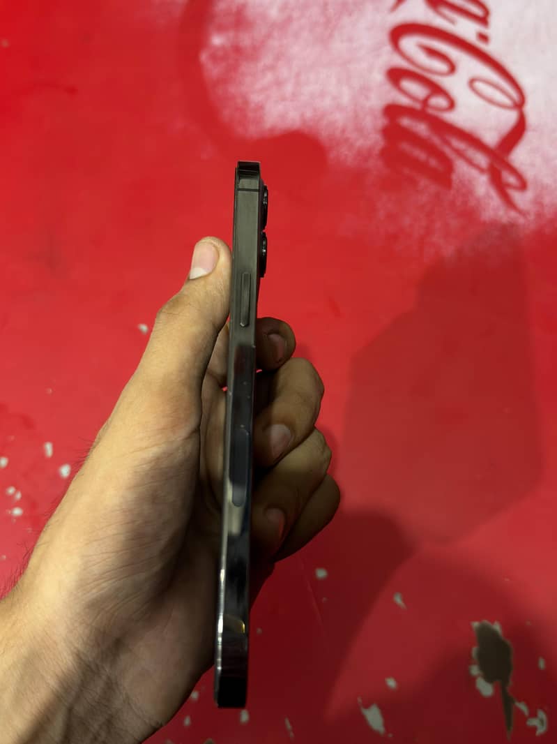 Apple iPhone 12 Pro Max 3