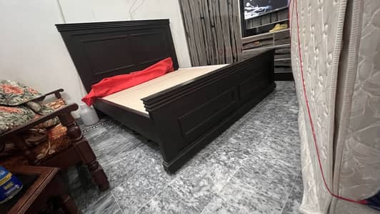 King size Bad with Mattress with waterproof cover