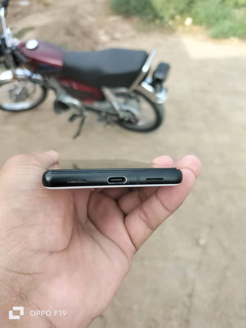 Google Pixel 6a 5