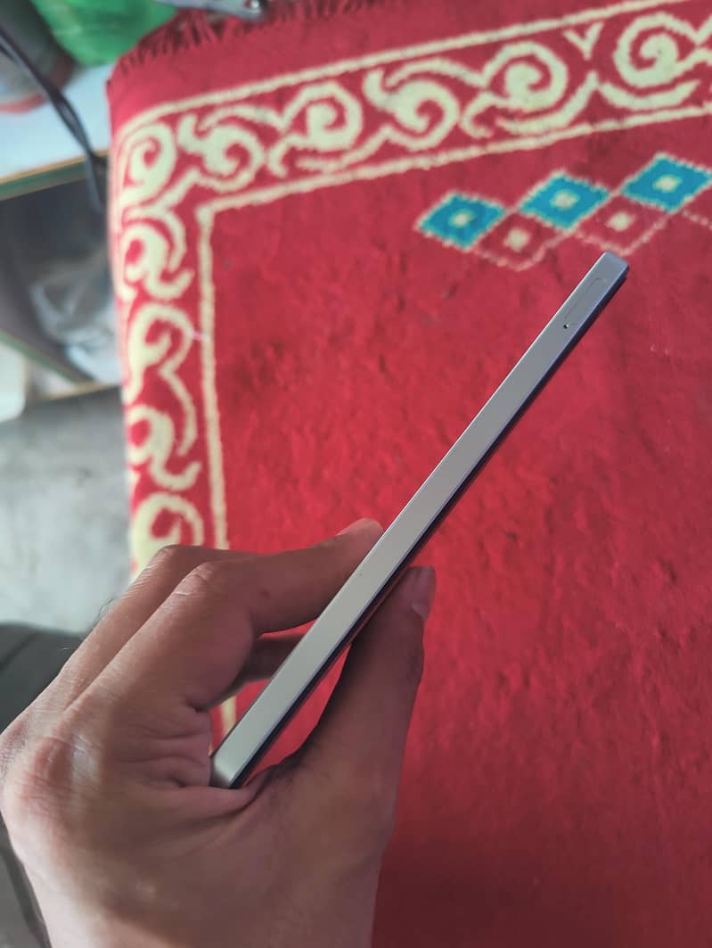 Realme Note 60x 3