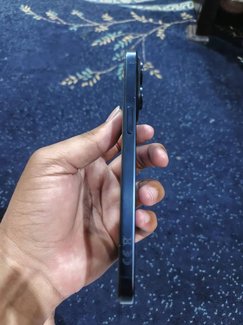 Apple iPhone 15 plus 1