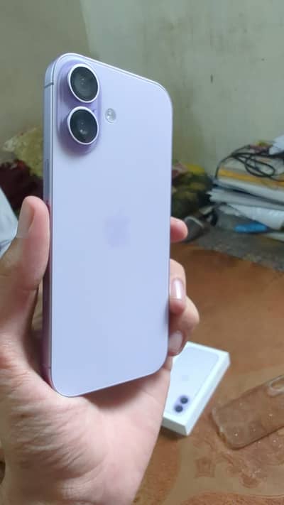 Apple iPhone 17 pta approved 256 gb 160 cycle 98% battery