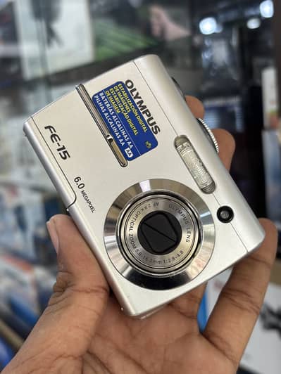 olympus digital camera - vintage camera - brand new conditions