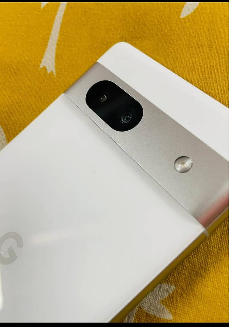 Google Pixel 7a 2