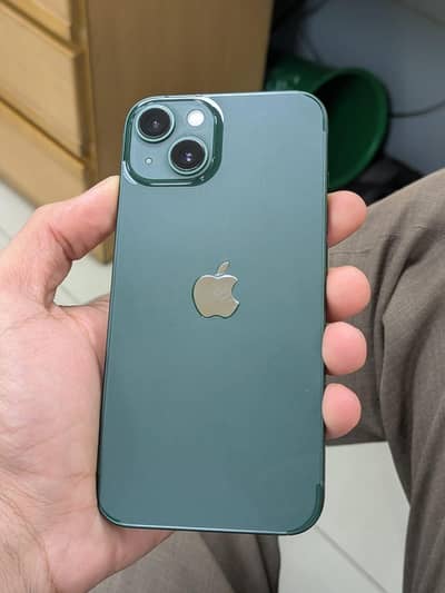 Apple iPhone 13