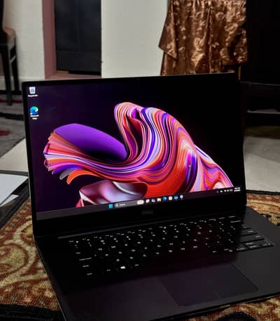 Dell XPS 15 7590 GTX 1650 4k OLED