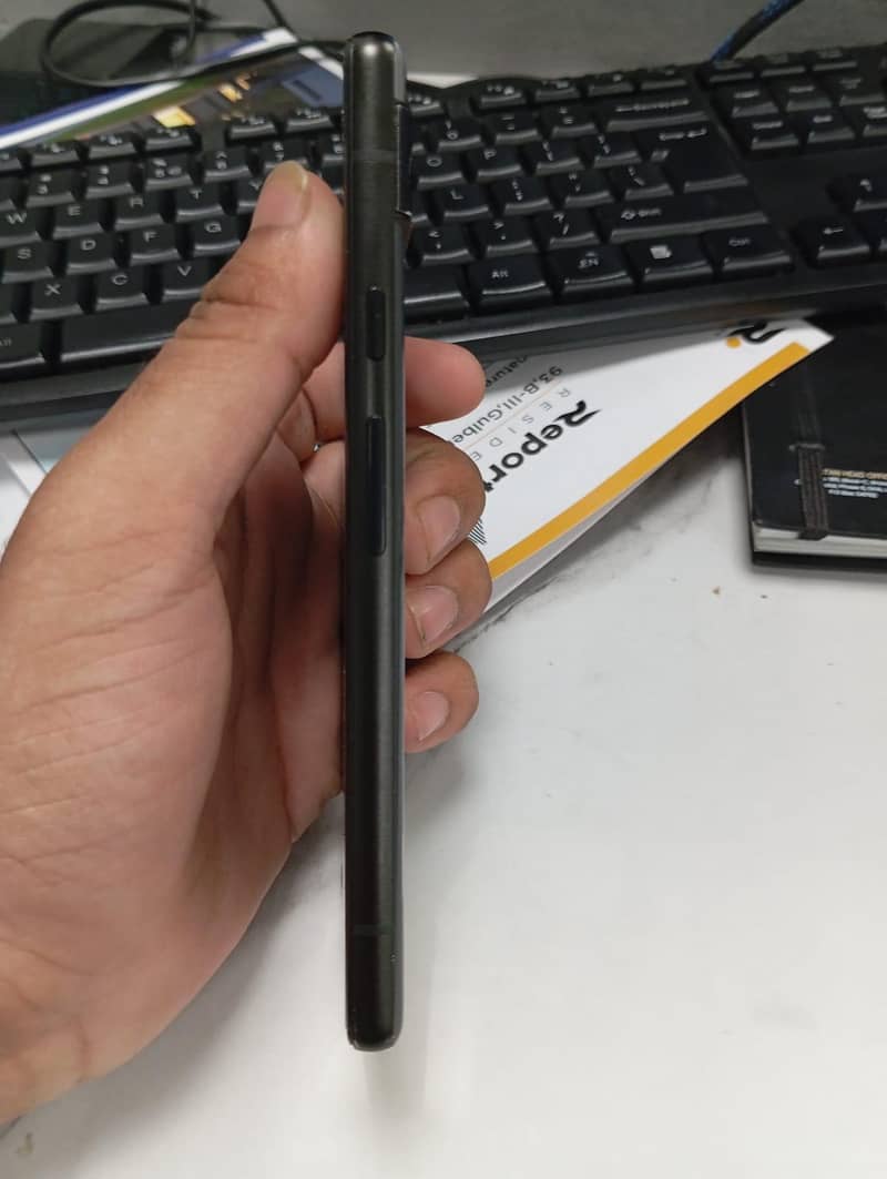 Google Pixel 6a 3