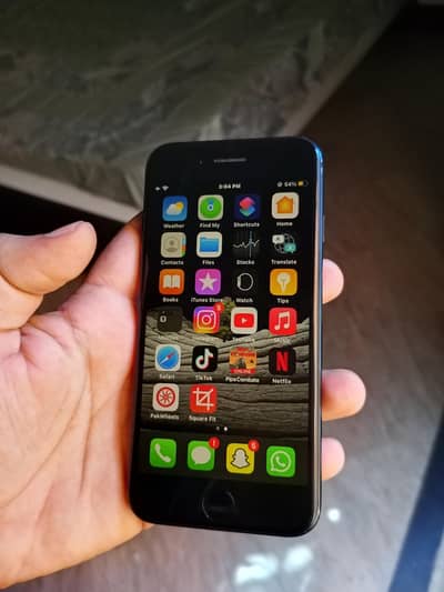 Apple iPhone 7