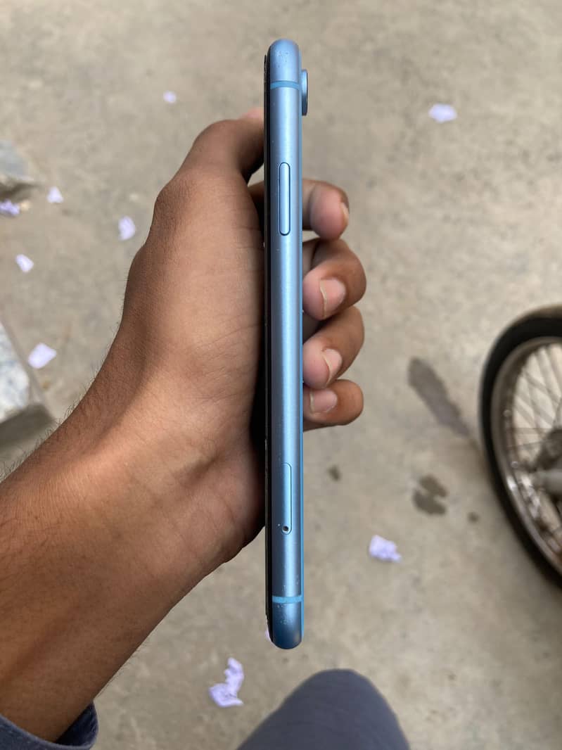 iphone xr 2