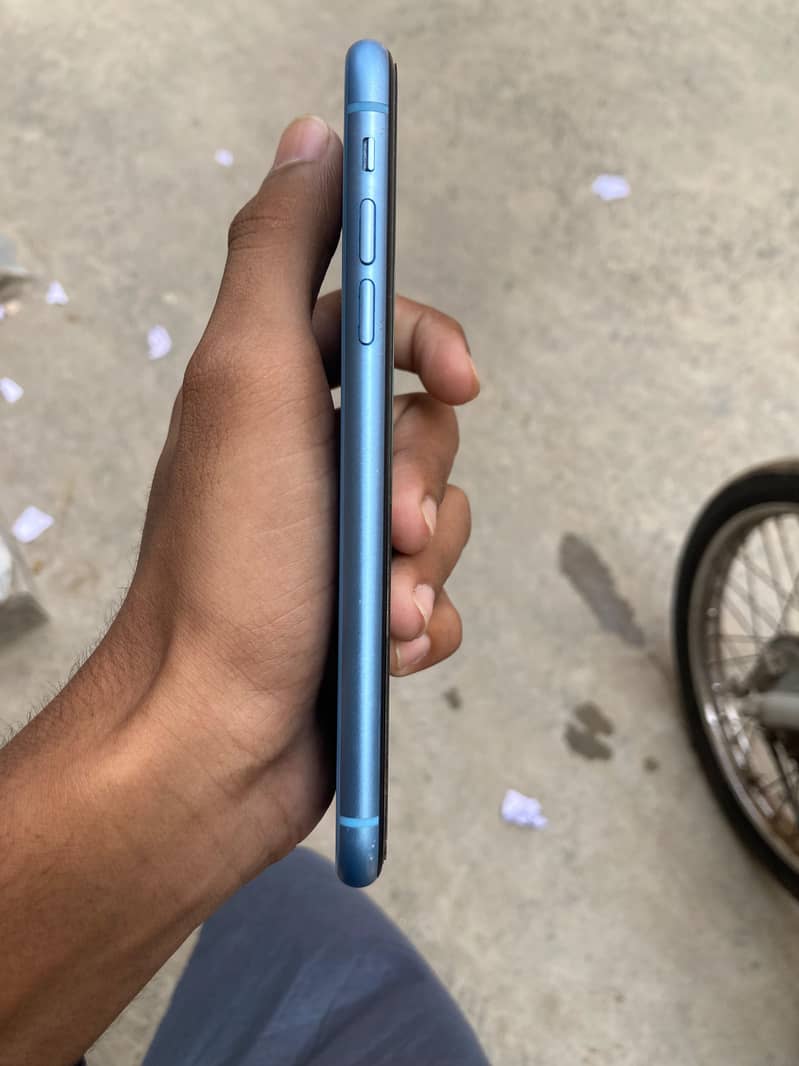 iphone xr 3