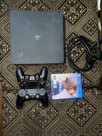 PlayStation 4, 1 TB, slim edition