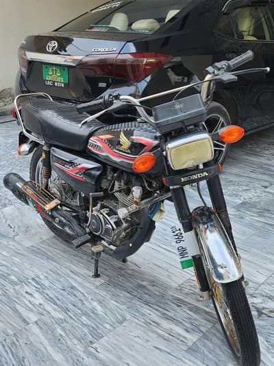 Honda Metro 2018 model docmnts clear cndition 10/8 qaim ki awaz hai