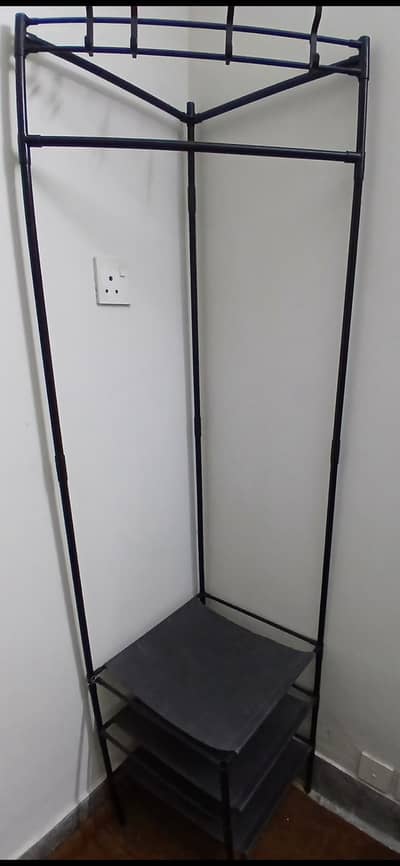 Cloth hanging stand