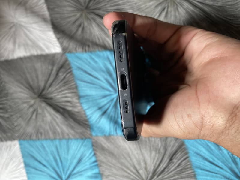 Apple iPhone 15 5