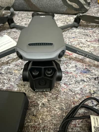 DJI Mavic 3 Pro FLY More Combo