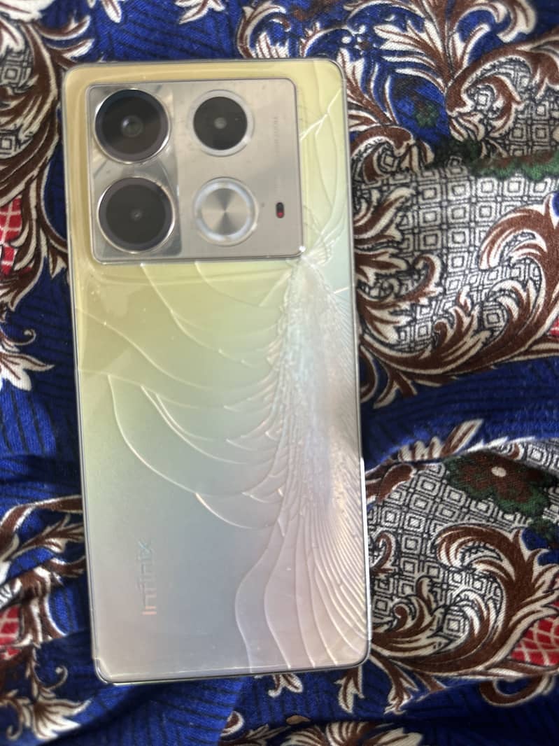 Infinix Note 40 1