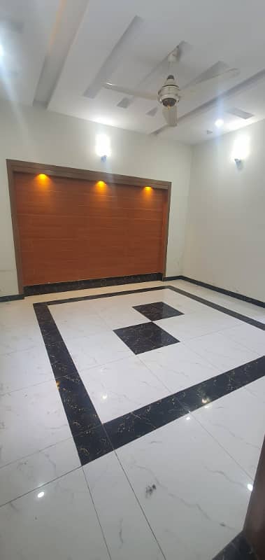 House For Rent In G-13 (10 Marla)