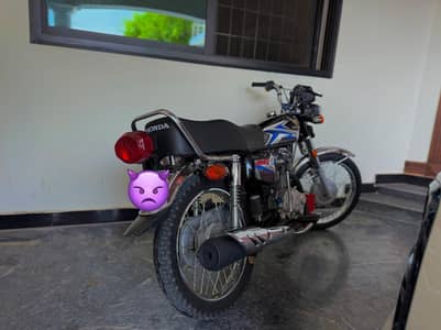 Honda 125 Paka 25 model