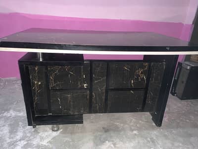 Office Computer Table with 3 Drawers – Good Condition