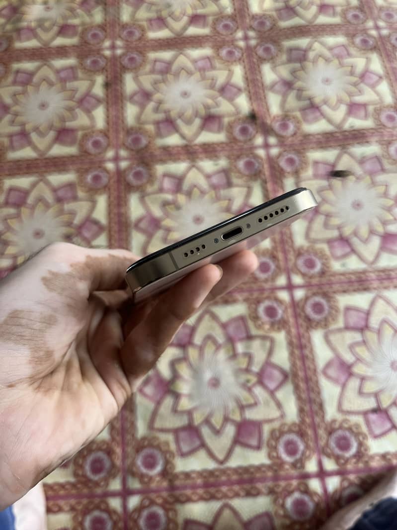 Apple iPhone 12 Pro Max 7