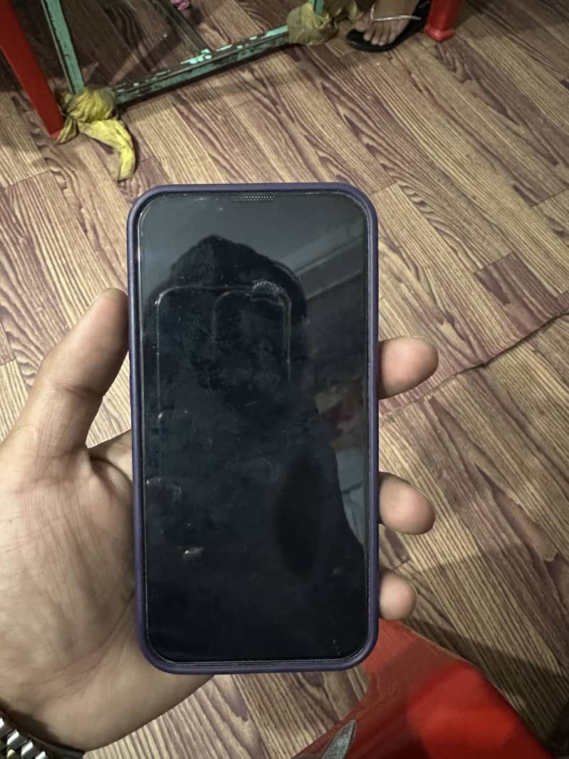 Apple iPhone 13 6