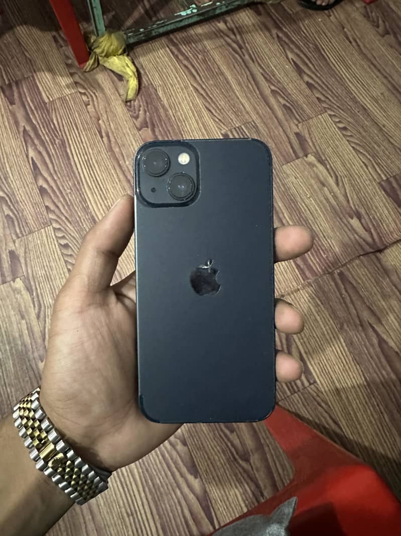 Apple iPhone 13 9