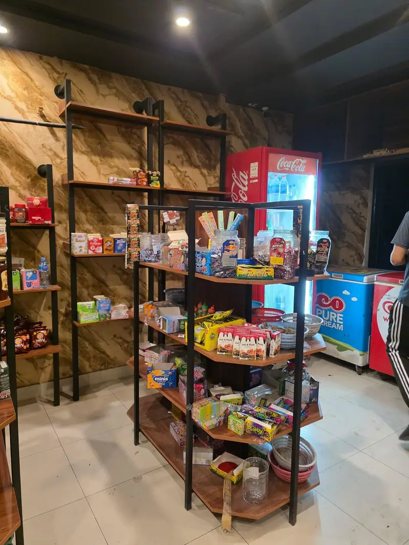 Premium Racks for Marts to sell at bahria town Lahore — photo 6