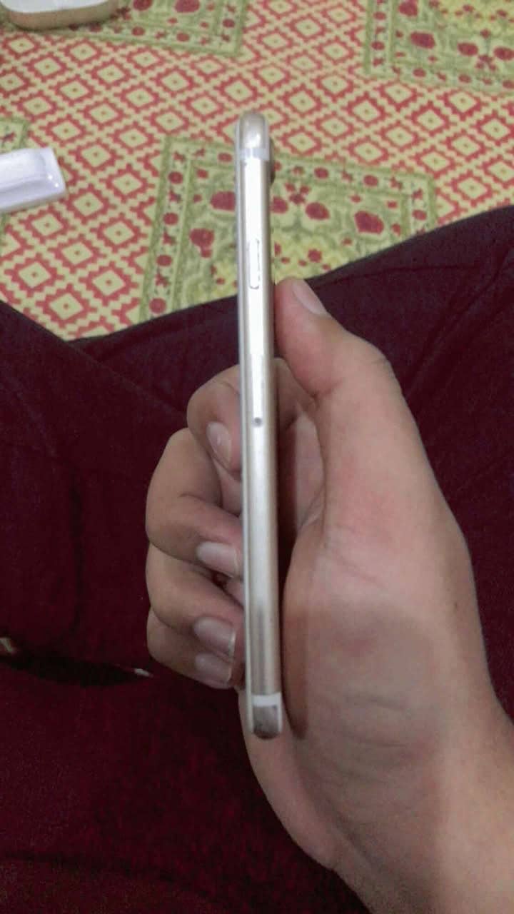 Apple iPhone 7 5