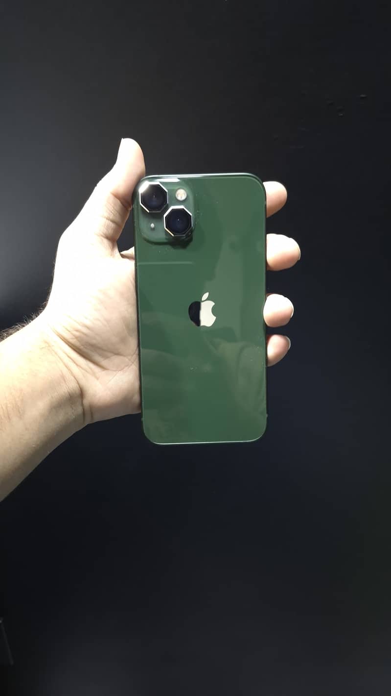 Apple iPhone 13 1