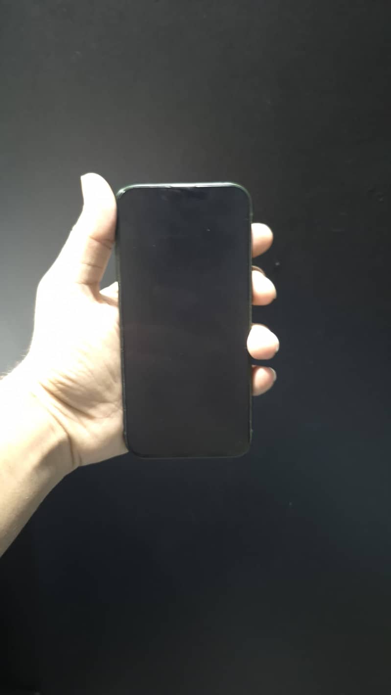 Apple iPhone 13 2