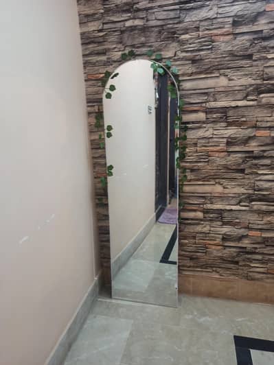 standing mirror