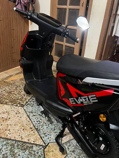 Evee Gen Z Lithium Battery Electric Scooty