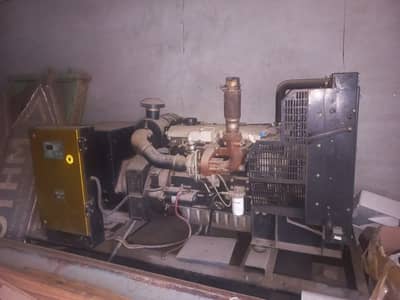 Perkins 100 KVA just few hours used like brand new