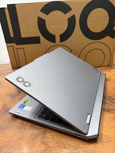 Lenovo LOQ 15 rtx 5050 8gb