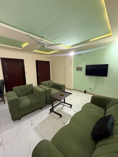Par day luxury apartment available for rent in Islamabad markez