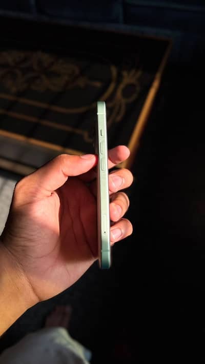 Apple iPhone 15