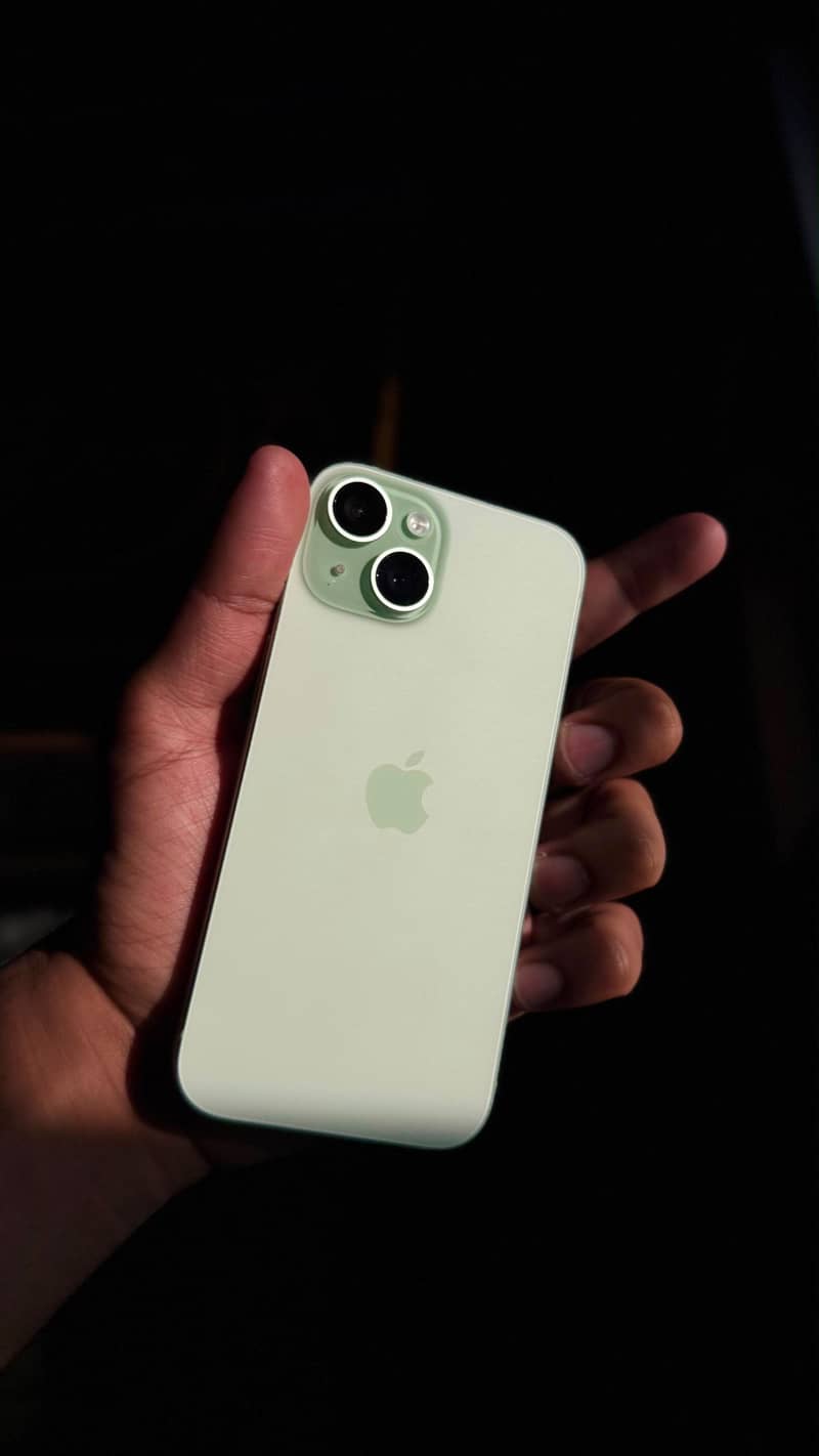 Apple iPhone 15 7