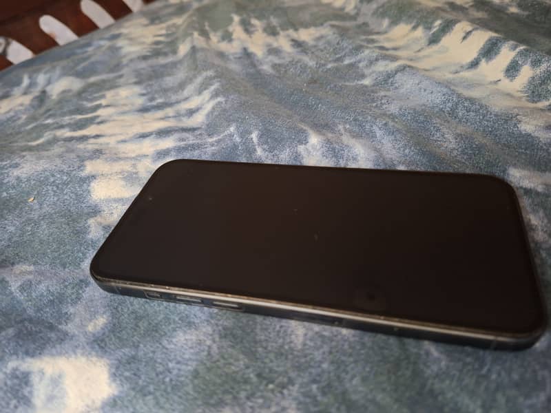 Apple iPhone 15 Pro Max 5