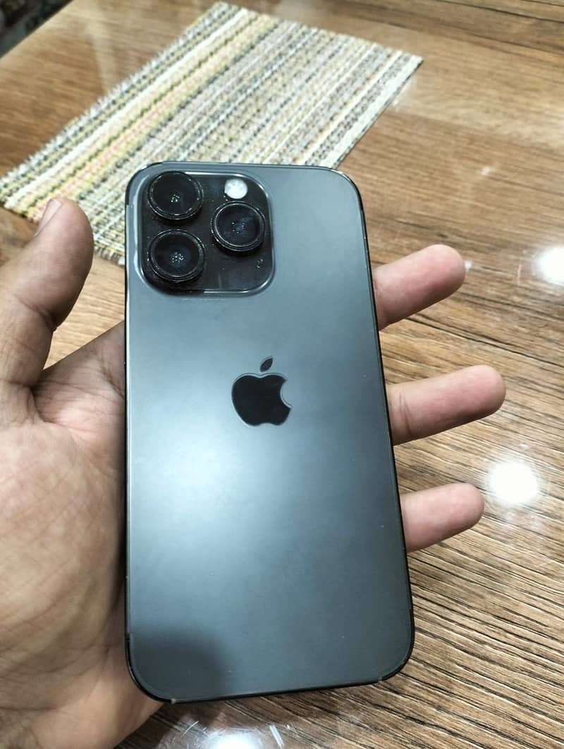 Apple iPhone 14 Pro 3
