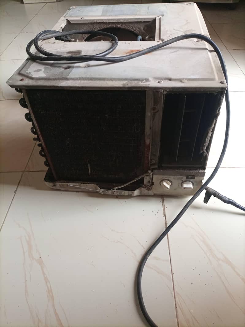 Window AC 0