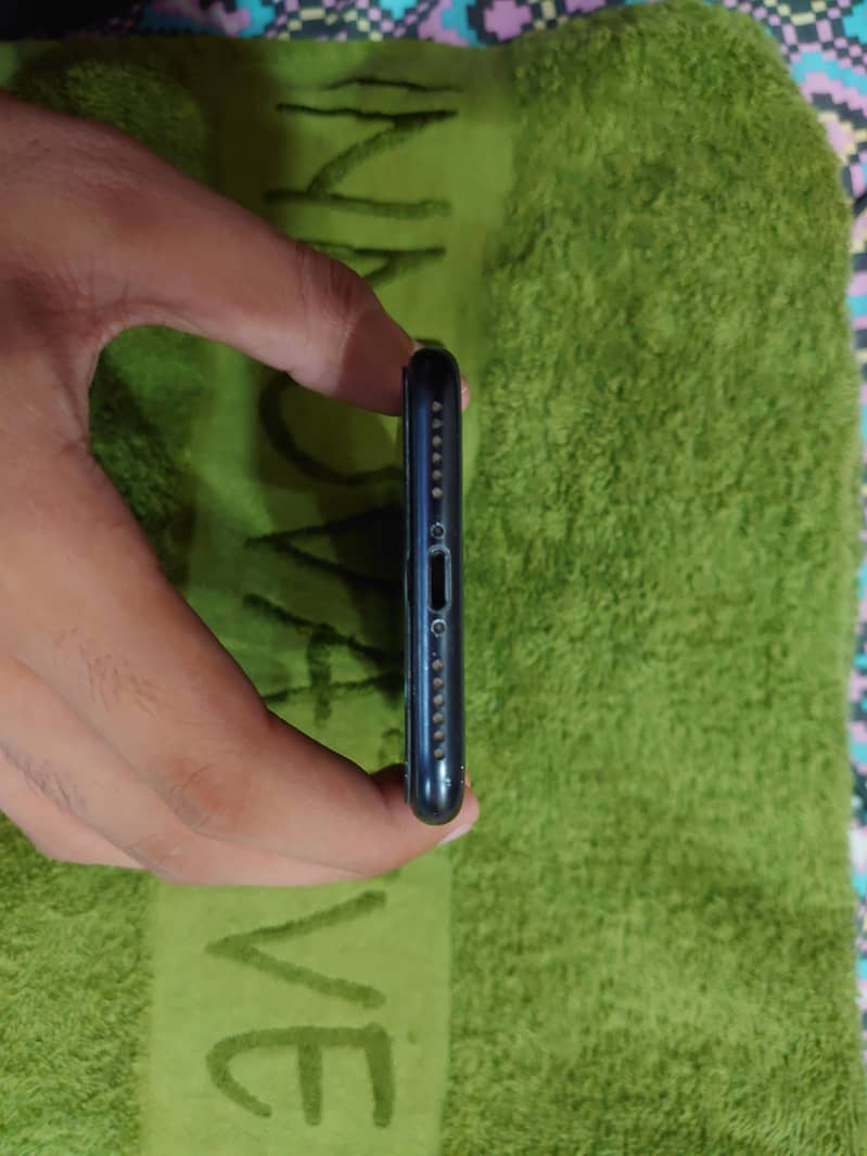 Apple iPhone SE 3