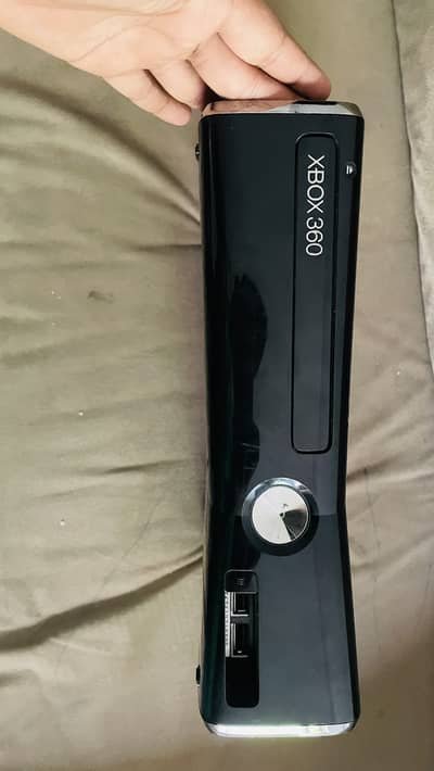 XBOX 360 slim