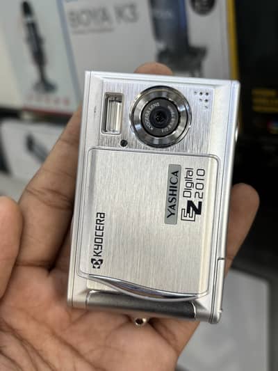 Yashica digital camera - vintage camera with box and accessories