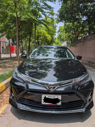 Toyota Altis Grande 2025