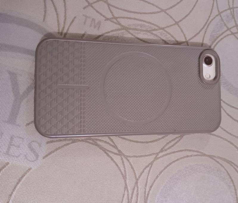 Apple iPhone 7 1