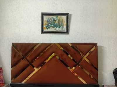 poshish bed with side tables